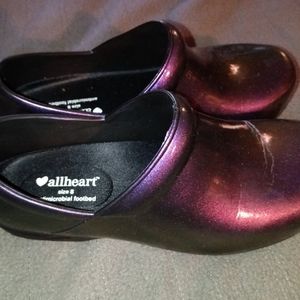 Clogs, size 39, iridescent purple